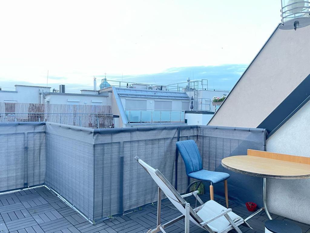 Rooftop Room With Terrace. Vienne Extérieur photo